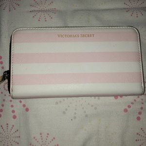 Victoria Secret Wallet 💕🔒